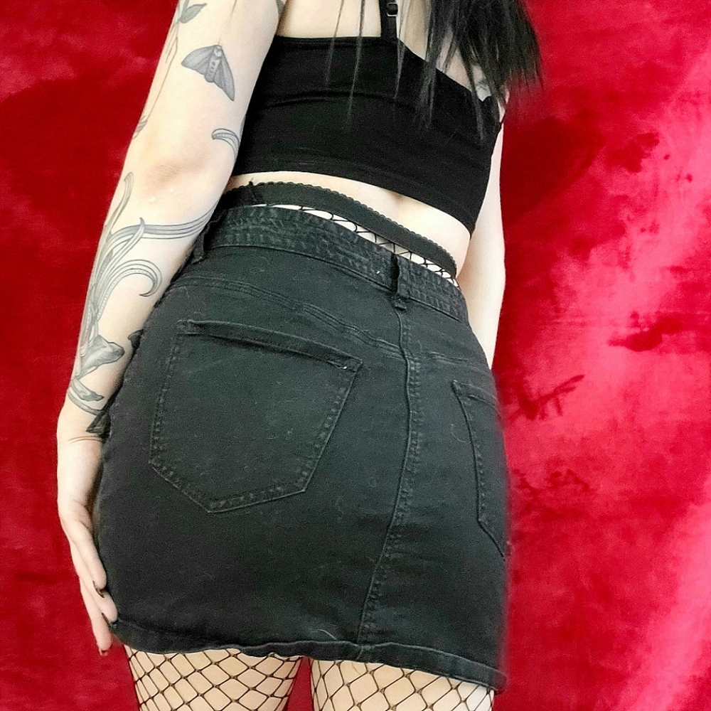 Black denim skirt